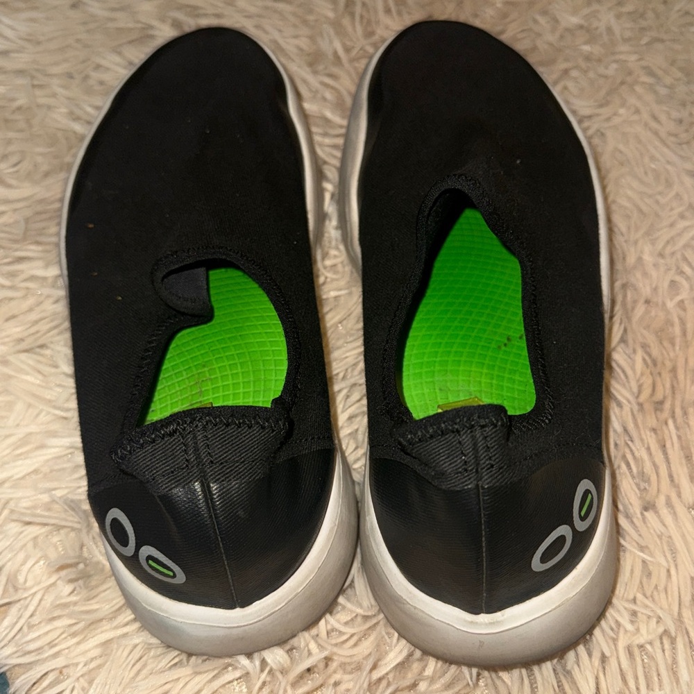 OOFOS OOmg EeZee Low Recovery Shoes - 7 - Picture 3 of 5